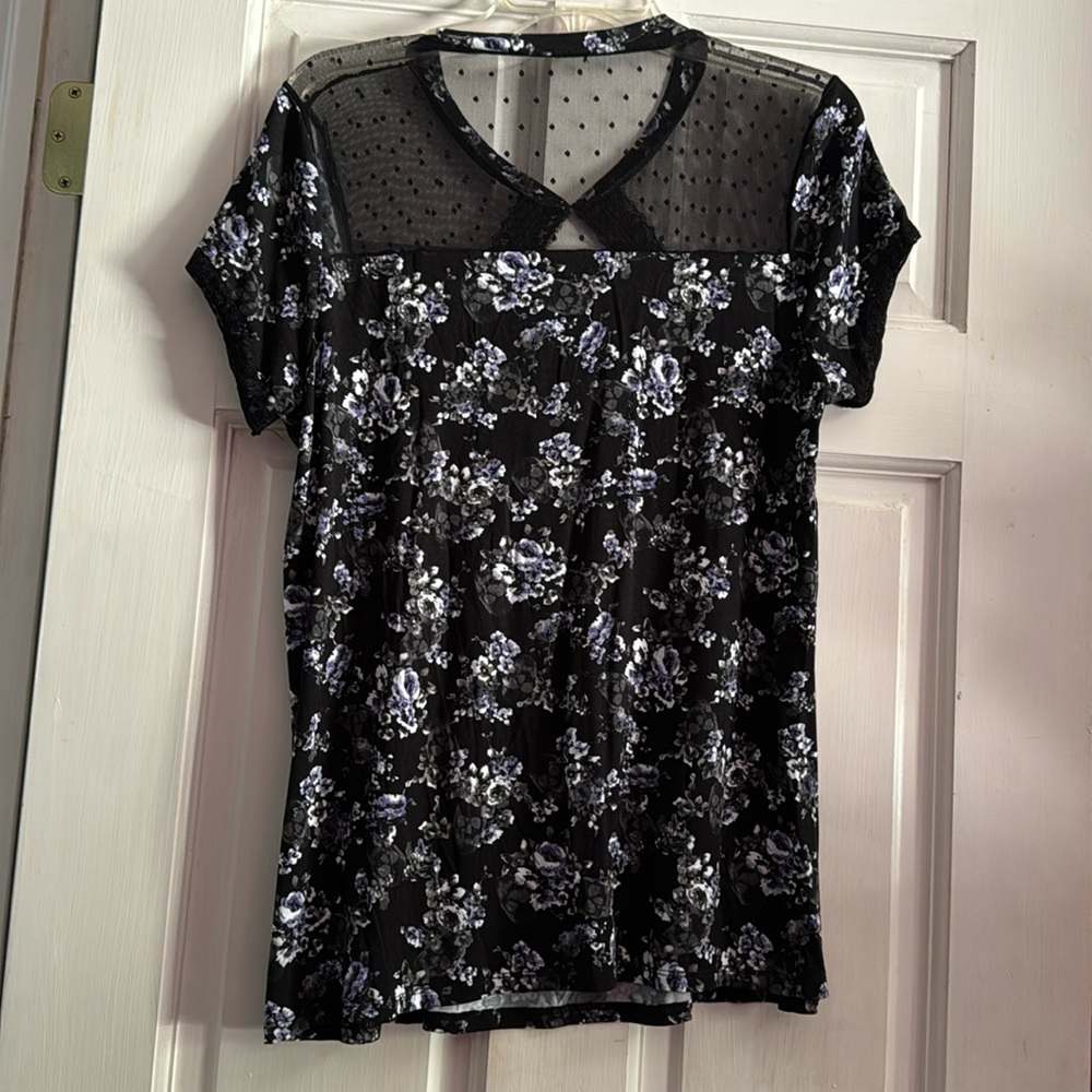 Skull Rose Dot Mesh Keyhole Top